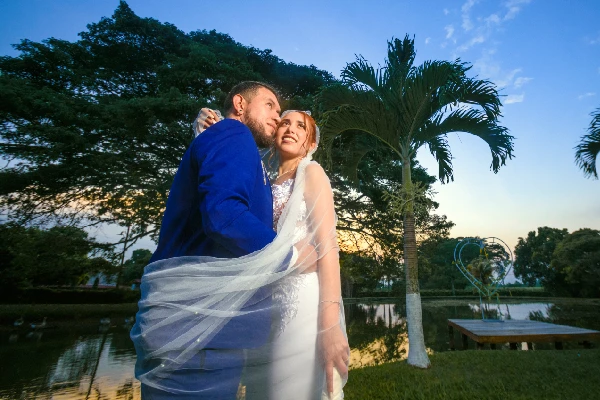 Servicio de fotografia para bodas en Zaragoza Servicio de fotografia para bodas en Zaragoza